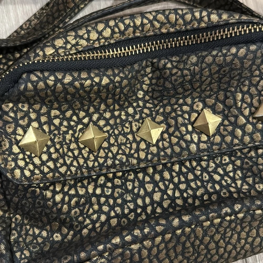 Bag - Picture 3 of 6